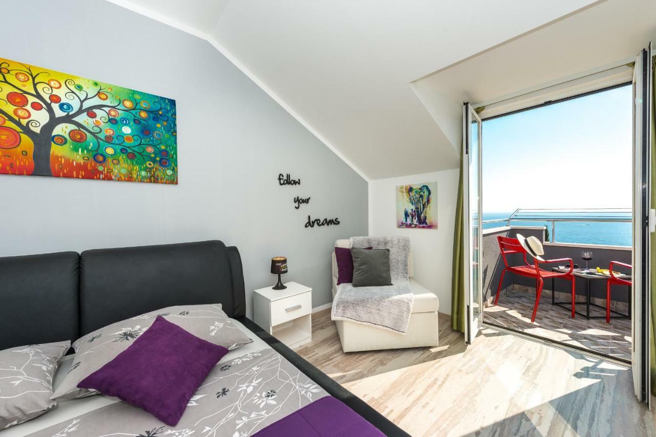 Apartment Clearview
